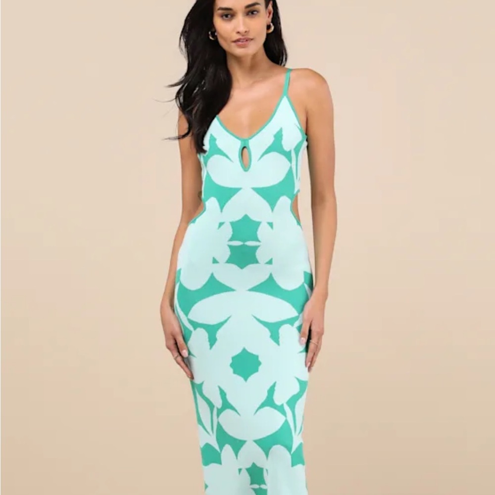Elegant Green Patterned Dress